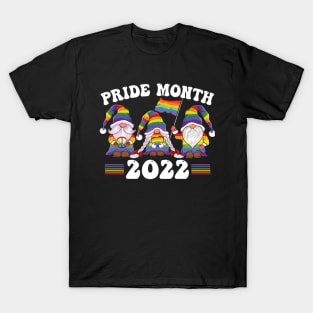 Peace love pride LGBT flag Rainbow Gay Pride month 2022 LGBT Gnome T-Shirt